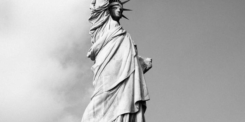 工业风自由行目的地推荐：探寻贝利格朗手稿中的中世纪草药疗法与现代自然疗法的隐秘关联